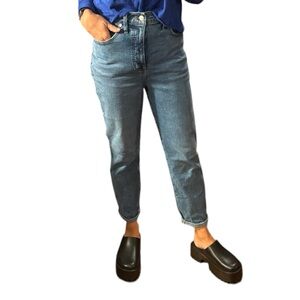 Madewell The” Mom Jean” size 28